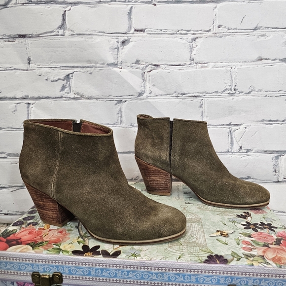 Rachel Comey Mars Green Suede Ankle Boots - Picture 3 of 7